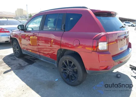 2015 Jeep Compass Altitude Edition z USA, uszkodzony, nr VIN 1C4NJCBA2FD428437